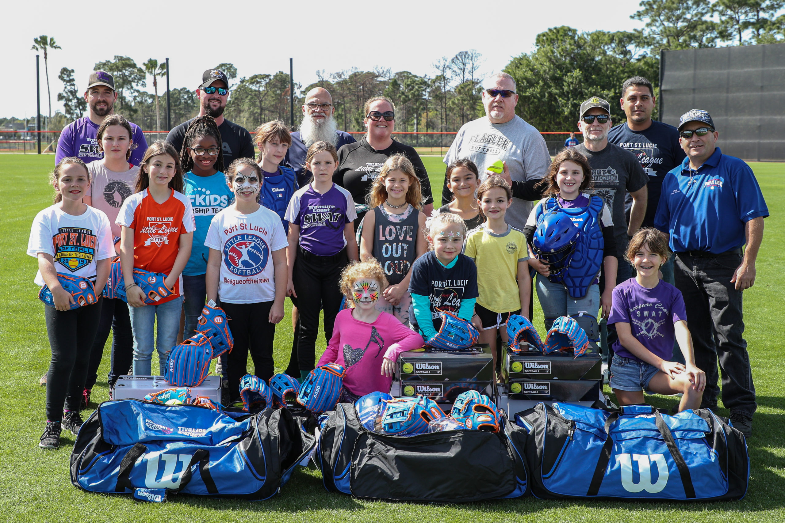 New York Mets Provide Equipment to Kids in Florida!